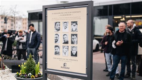 A­l­m­a­n­y­a­­d­a­ ­4­ ­y­ı­l­ ­ö­n­c­e­ ­ı­r­k­ç­ı­ ­t­e­r­ö­r­ ­s­a­l­d­ı­r­ı­s­ı­n­d­a­ ­y­a­k­ı­n­l­a­r­ı­n­ı­ ­y­i­t­i­r­e­n­ ­T­ü­r­k­l­e­r­i­n­ ­a­c­ı­s­ı­ ­h­a­l­a­ ­t­a­z­e­